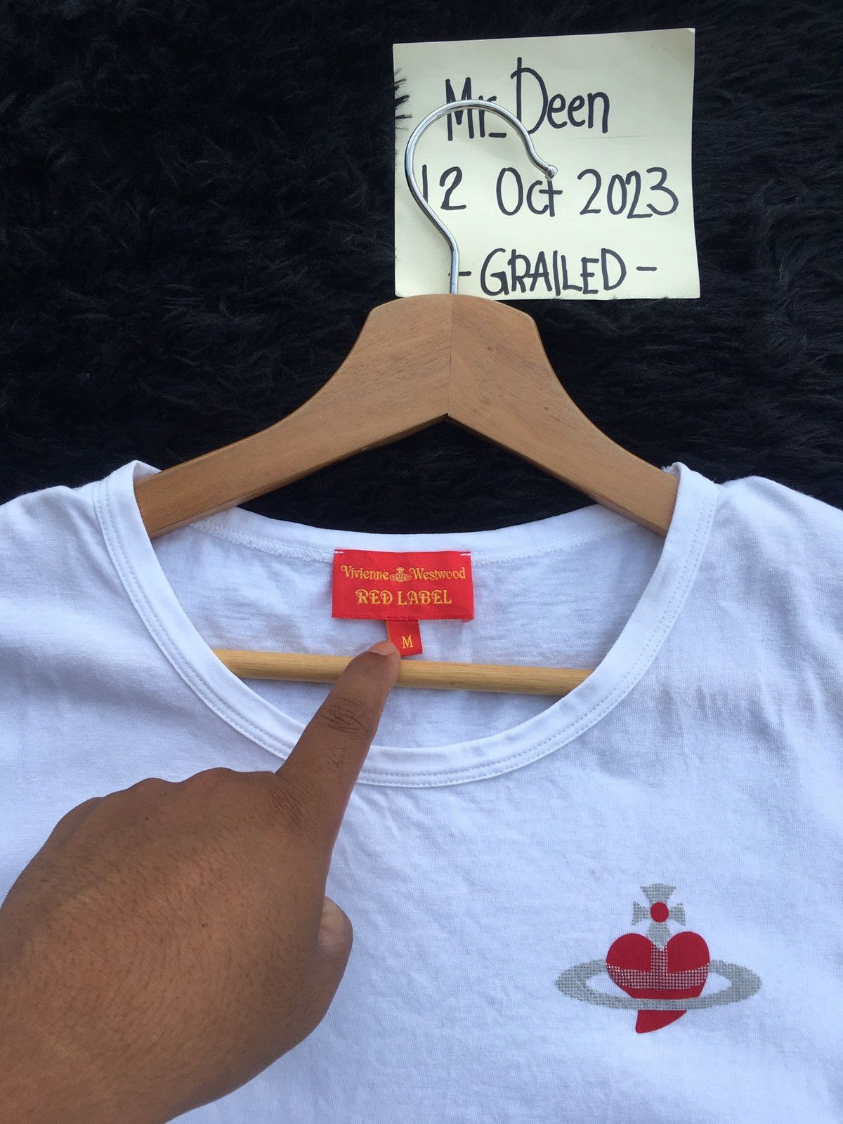 Vivienne Westwood Rare Vintage Vivienne Westwood Logo Tshirt Size S / US 4 / IT 40 - 7 Thumbnail