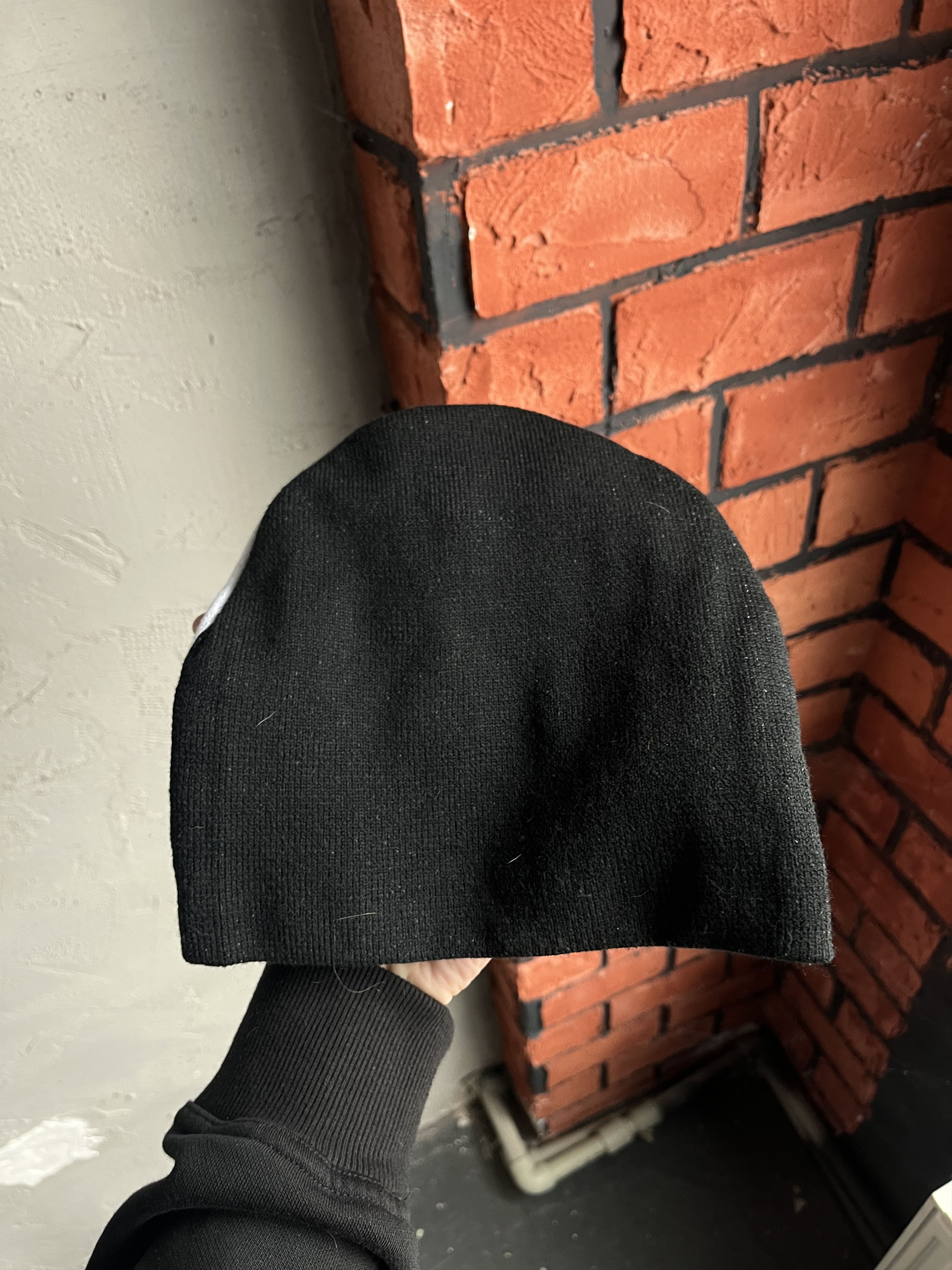 Vintage Vintage 90s Y2K Girl Rare Opium Beanie Black Hat Size ONE SIZE - 2 Thumbnail