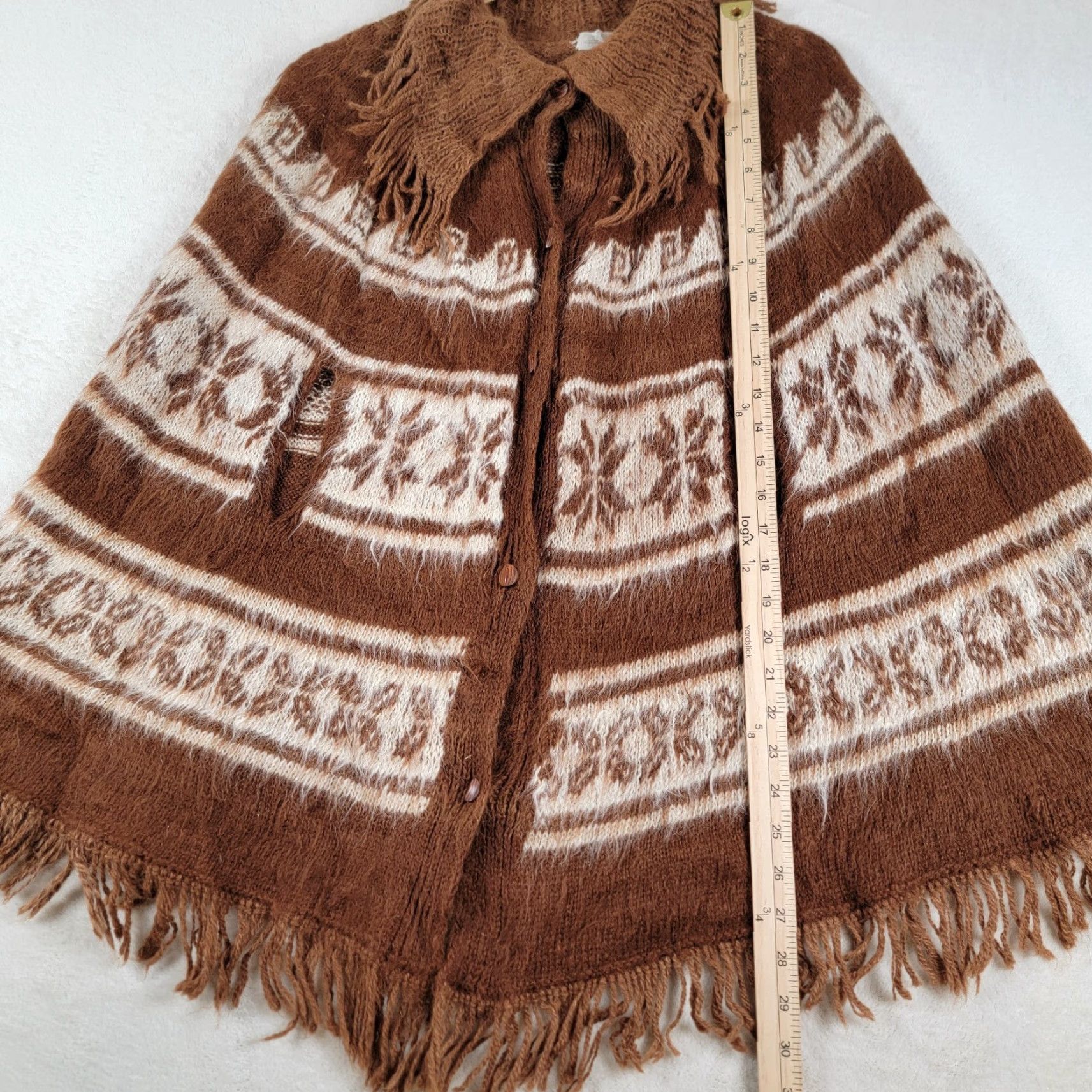 Vintage VINTAGE Long Poncho 100% Alpaca Brown White Fringe Knit Cape One Size Women Bohemian Tribal Art-to-Wear Designer Flare Autumn Winter Size ONE SIZE - 4 Thumbnail