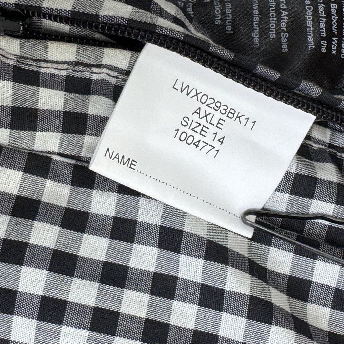 Barbour Barbour International Black Streak Axle Waxed Quilted Jacket Size L / US 10 / IT 46 - 17 Thumbnail
