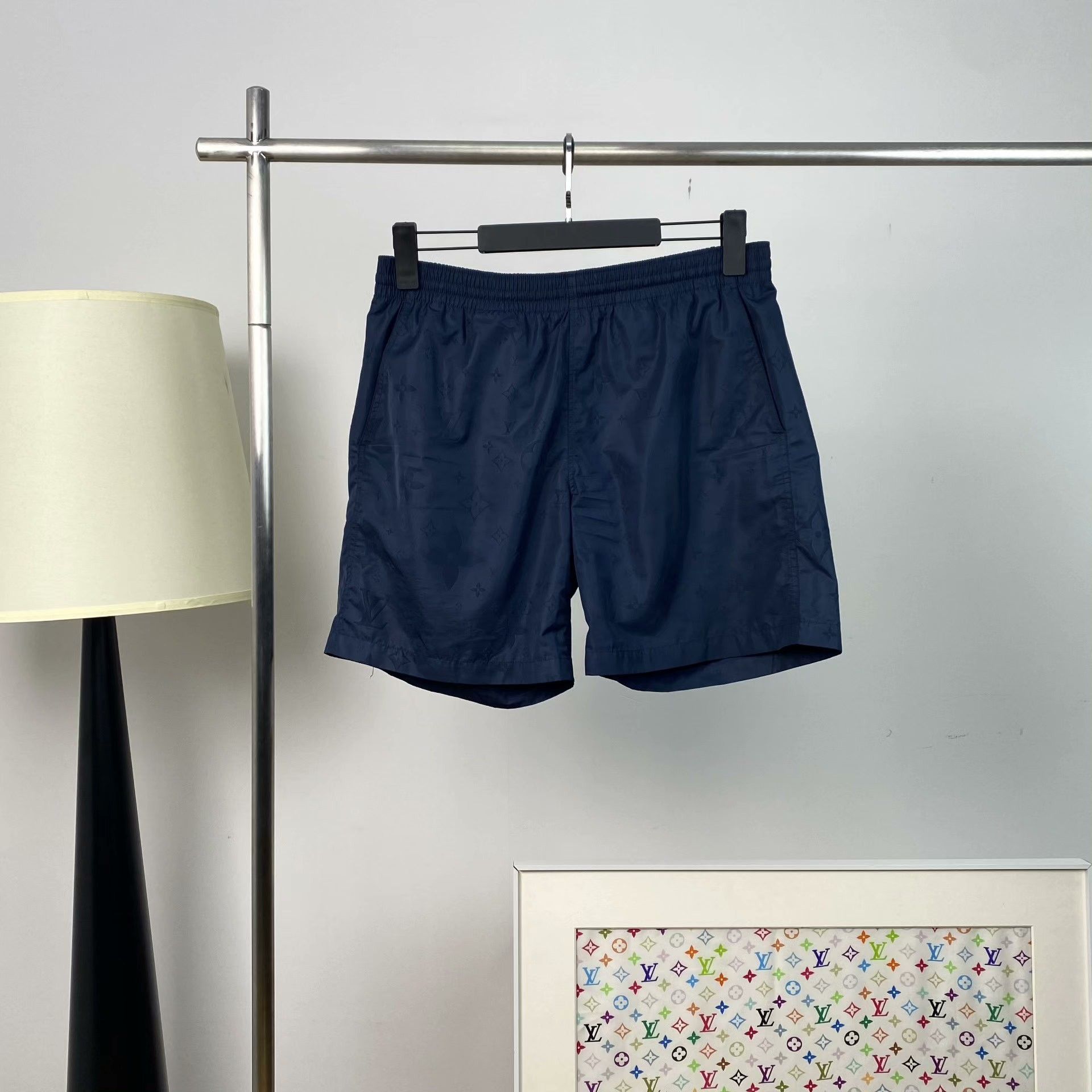 Louis Vuitton Louis Vuitton Casual Shorts 36 Men Size US 36 / EU 52 - 1 Thumbnail