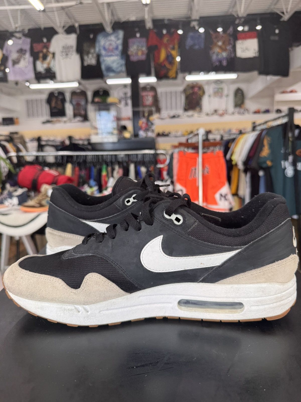 Nike Nike Air Max 1 Black Light Bone Sz. 13 (2018) Size US 13 / EU 46 - 3 Thumbnail