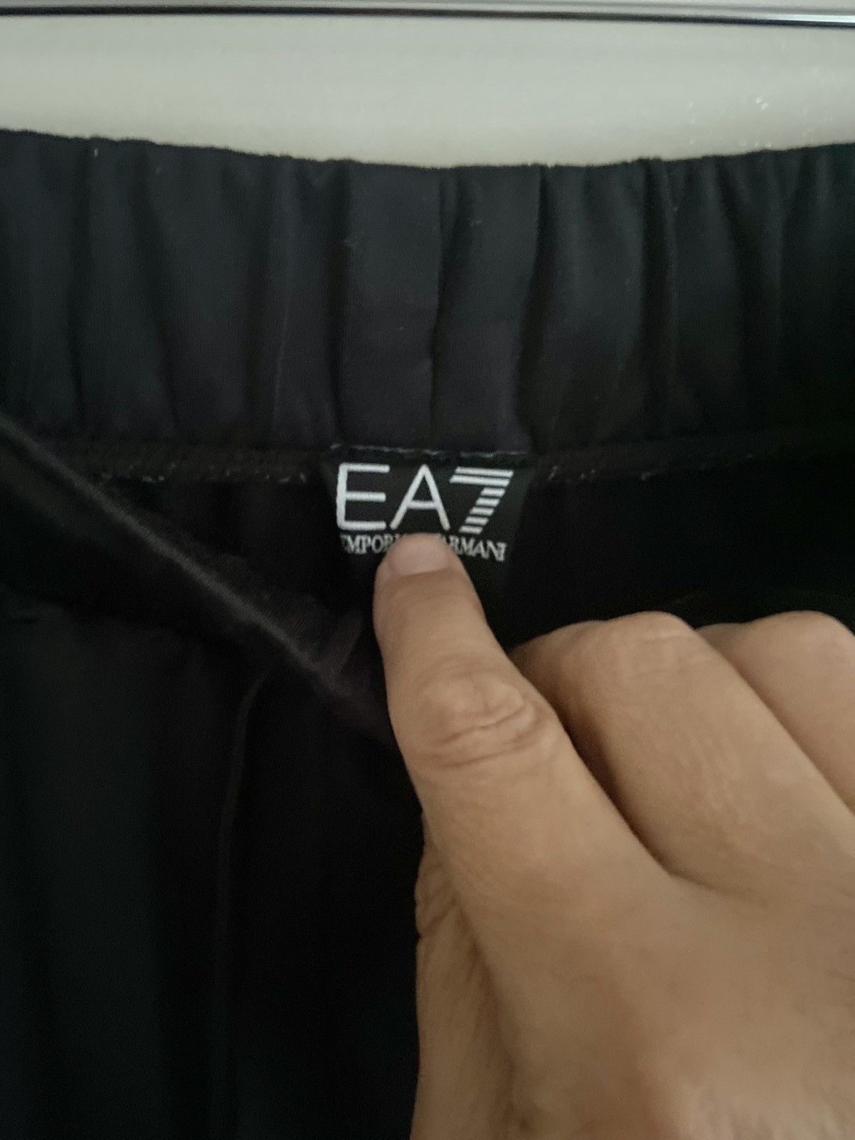 Designer × Emporio Armani EA7 Emporio Armani black sweatpants XS tapered pockets Size US 32 / EU 48 - 5 Thumbnail