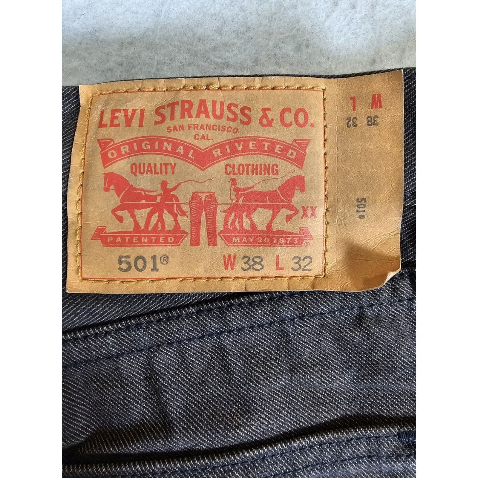 Levi's Levi's 501 Jeans Straight Leg Denim Jeans Dark Gray Mens 38x32 Vintage 90s Retro Button Fly Regular Rise Middle 5-Pocket Denim Cotton Clothing Mens Size US 38 / EU 54 - 3 Thumbnail