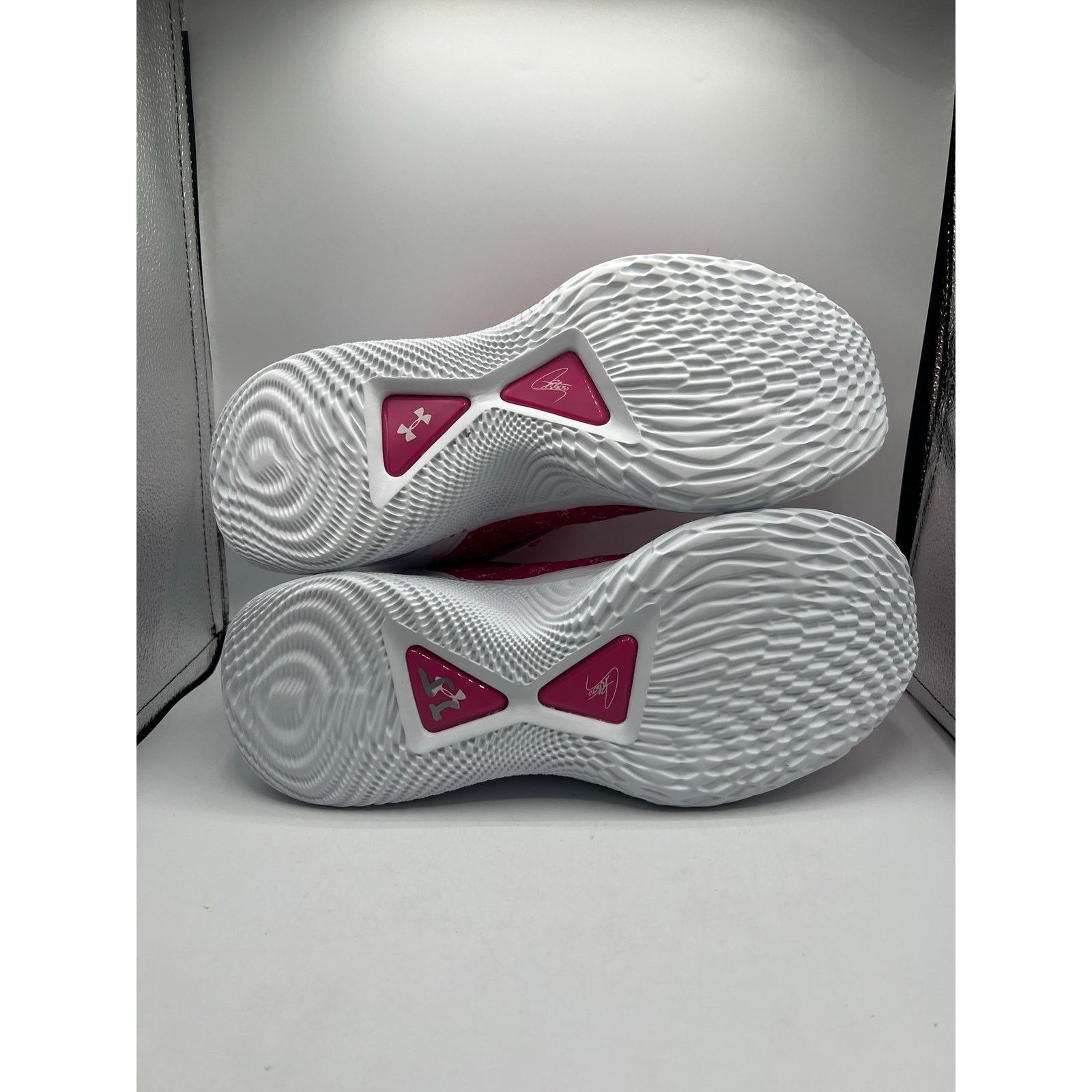 Under Armour Curry Brand Curry Flow 9 Team “While Tropic Pink” Size US 10 / EU 43 - 6 Thumbnail
