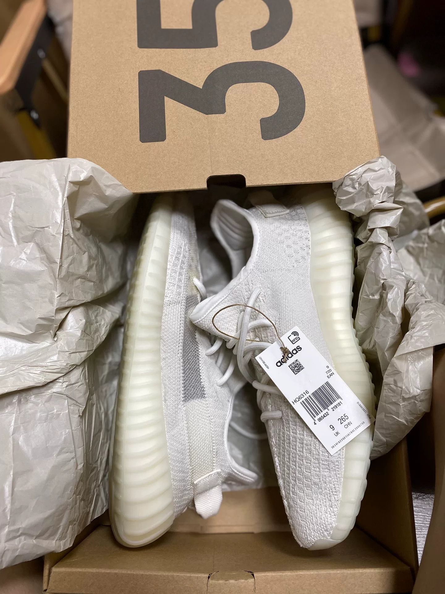 Adidas Adidas YEEZY350 White Lowtop Sneakers 35 Men Size US 5 / EU 37 - 1 Thumbnail