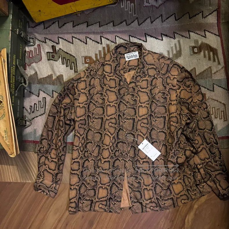 Wacko Maria Snake-patterned long-sleeved shirt