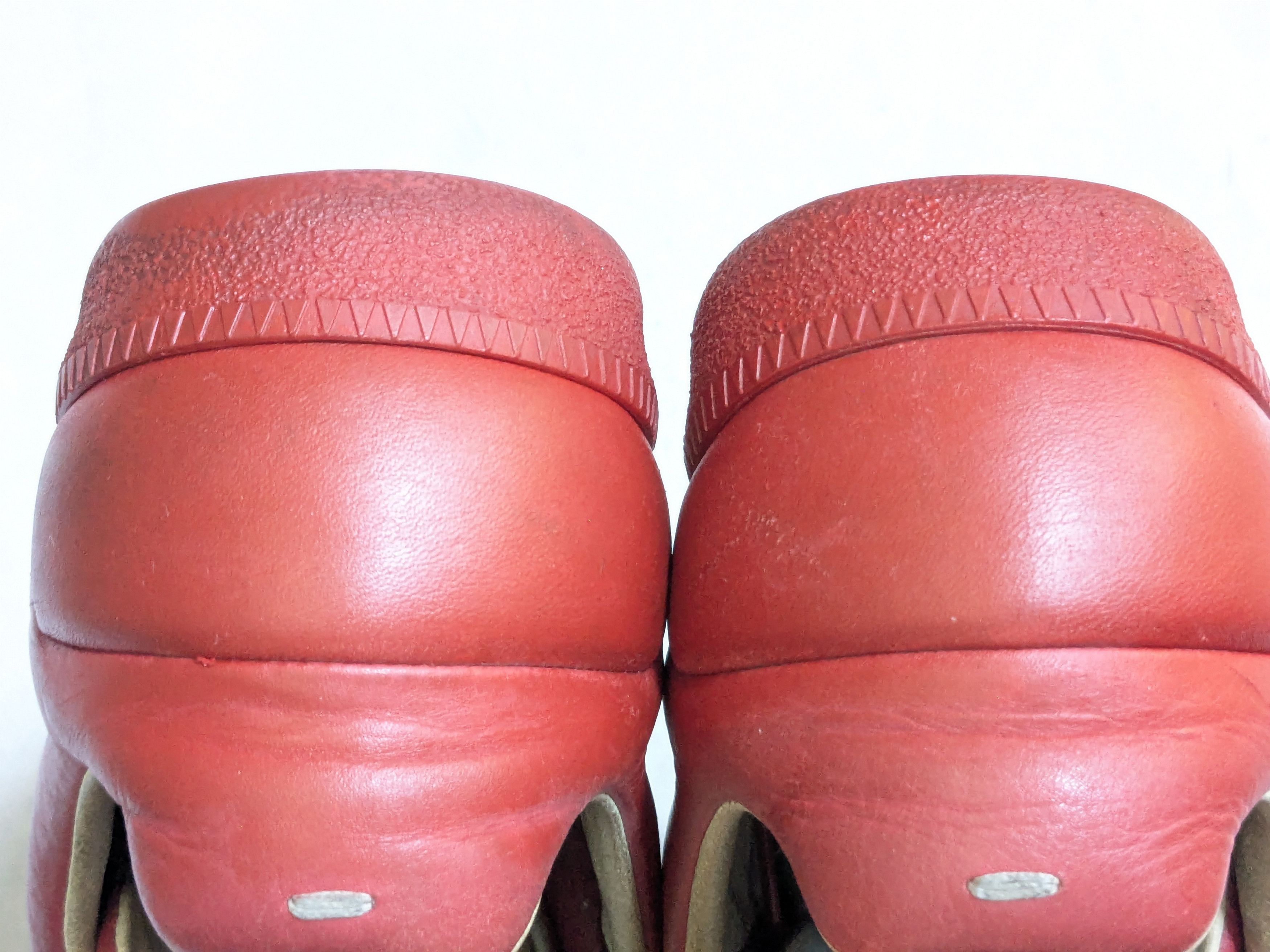 Maison Margiela Maison Margiela futures red 8 41 low tops leather Size US 8 / EU 41 - 13 Thumbnail