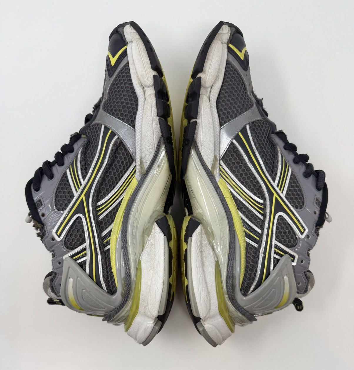 Balenciaga Balenciaga Runner Sneaker Grey/Yellow Size US 10 / EU 43 - 4 Thumbnail
