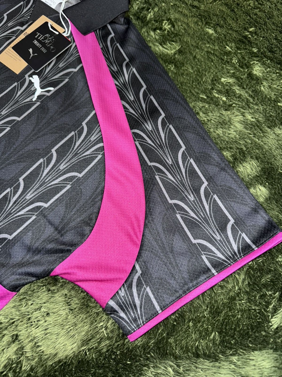Puma × Skepta [L] PUMA X SKEPTA MAS TIEMPO collaboration soccer jersey Size US L / EU 52-54 / 3 - 3 Thumbnail