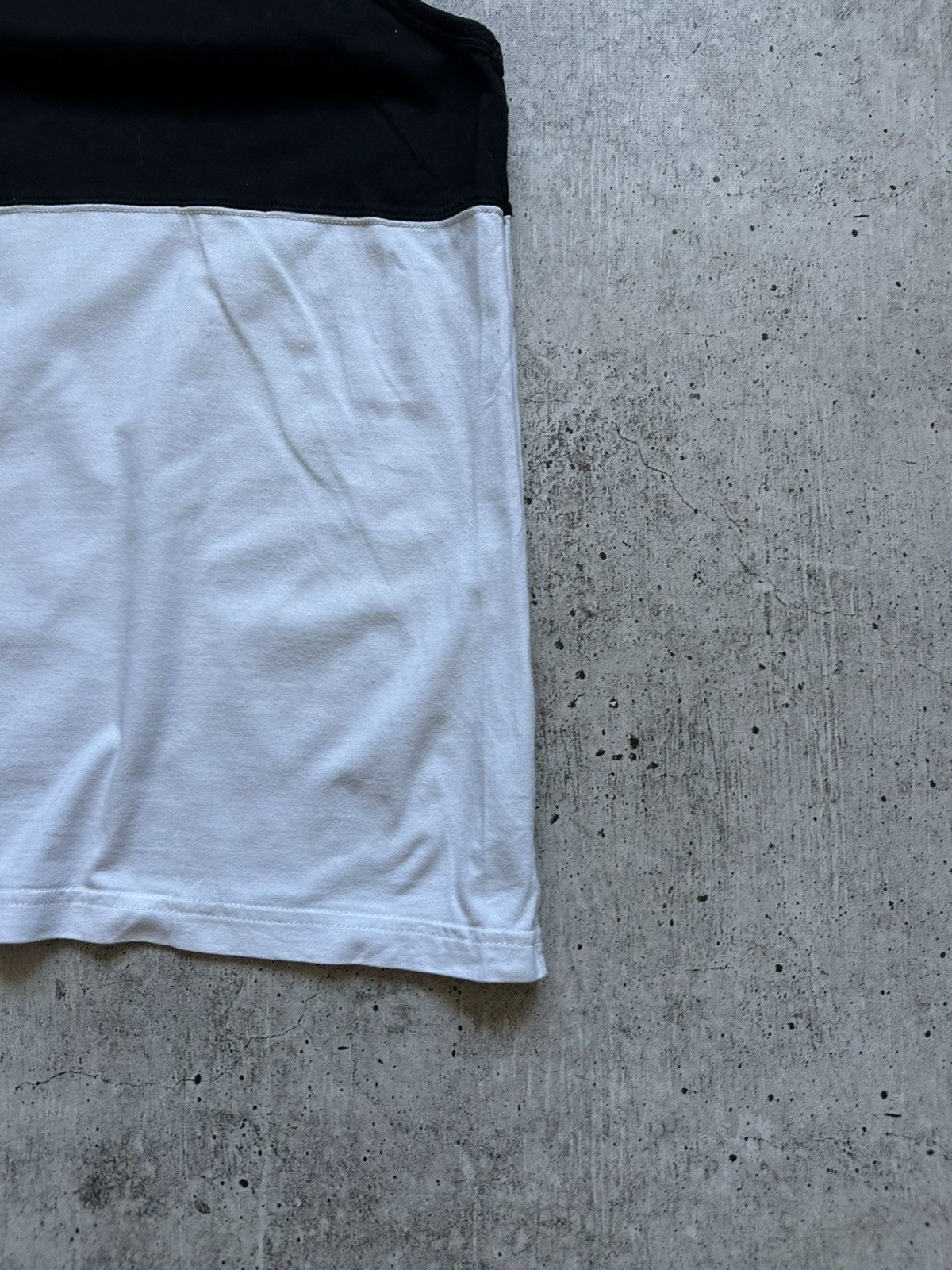 Supreme Supreme Split Tank Top London Paris Size US M / EU 48-50 / 2 - 13 Thumbnail