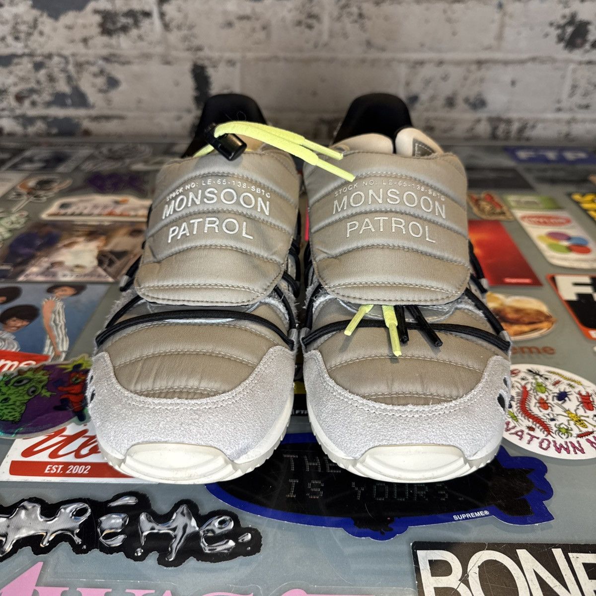 Asics × SBTG ASICS SBTG LIMITED EDT GEL-LYTE III MONSOON PATROL 2 Sz 10 Size US 10 / EU 43 - 4 Thumbnail