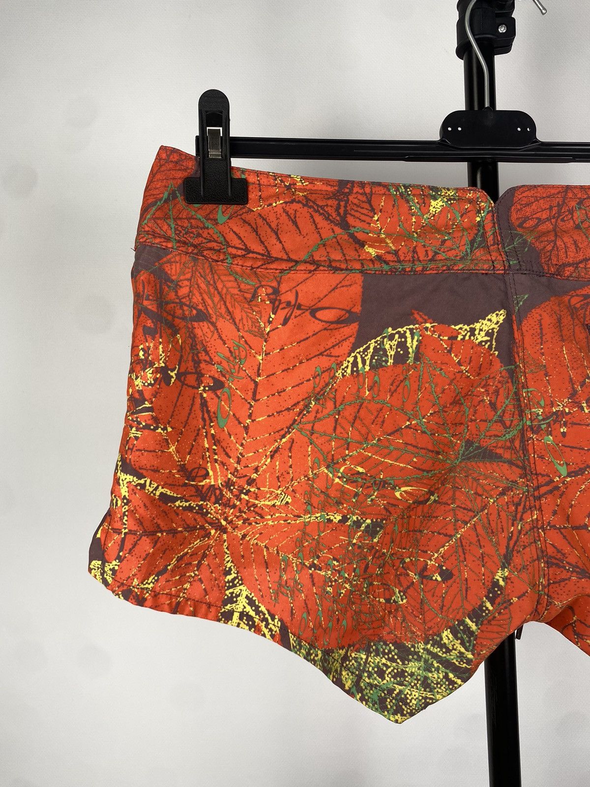 Oakley × Vintage Vintage Oakley Monogram Swim Shorts Orange Size 28" / US 6 / IT 42 - 9 Thumbnail