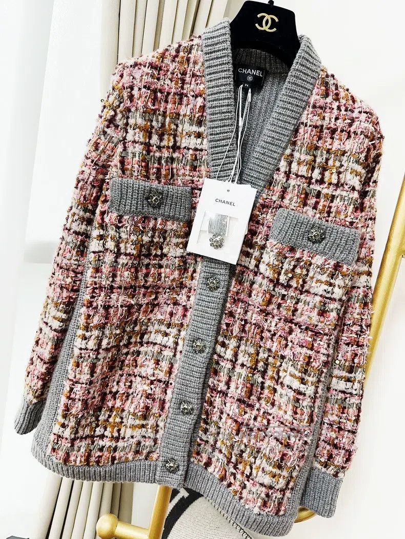 Chanel Chanel 23K gray pink brown mixed colour knitted cardigan c Size XXS / US 00 / IT 34 - 4 Thumbnail