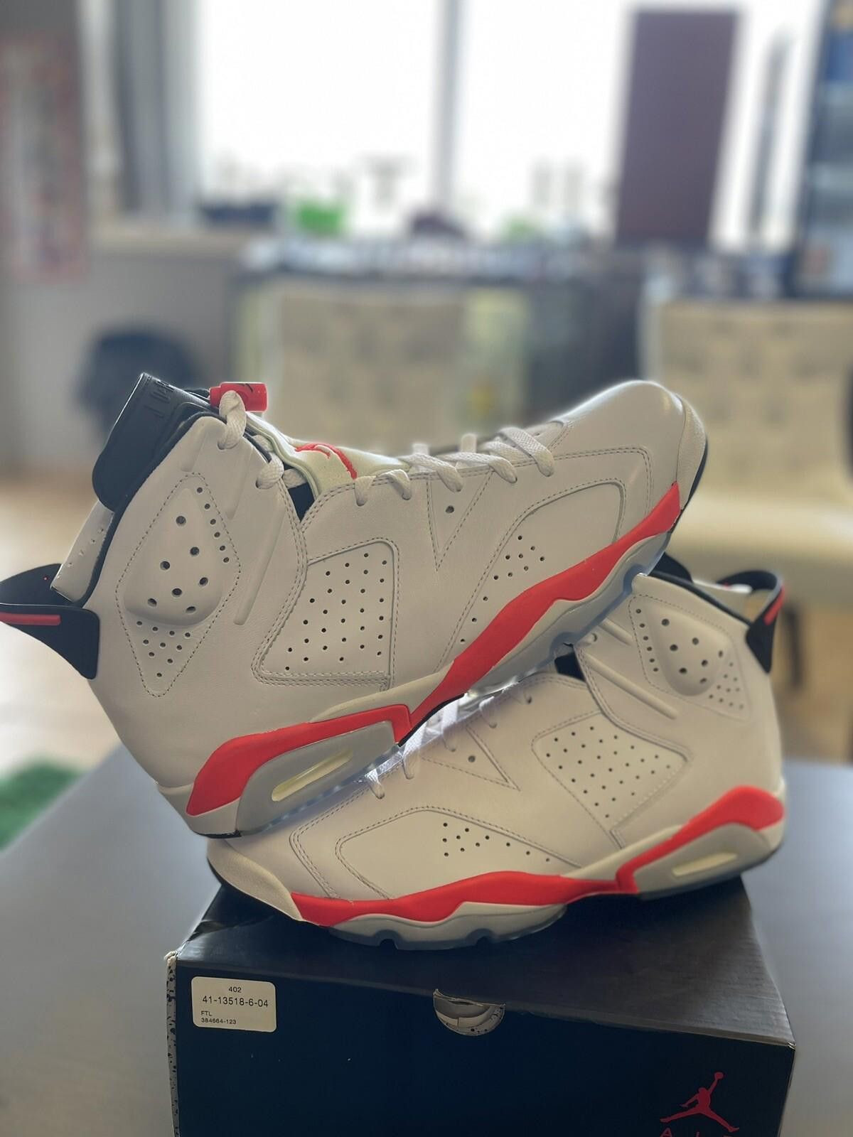 Jordan Brand Size 12 - Air Jordan 6 Retro White/Infrared 384664-123 Size US 12 / EU 45 - 1 Thumbnail