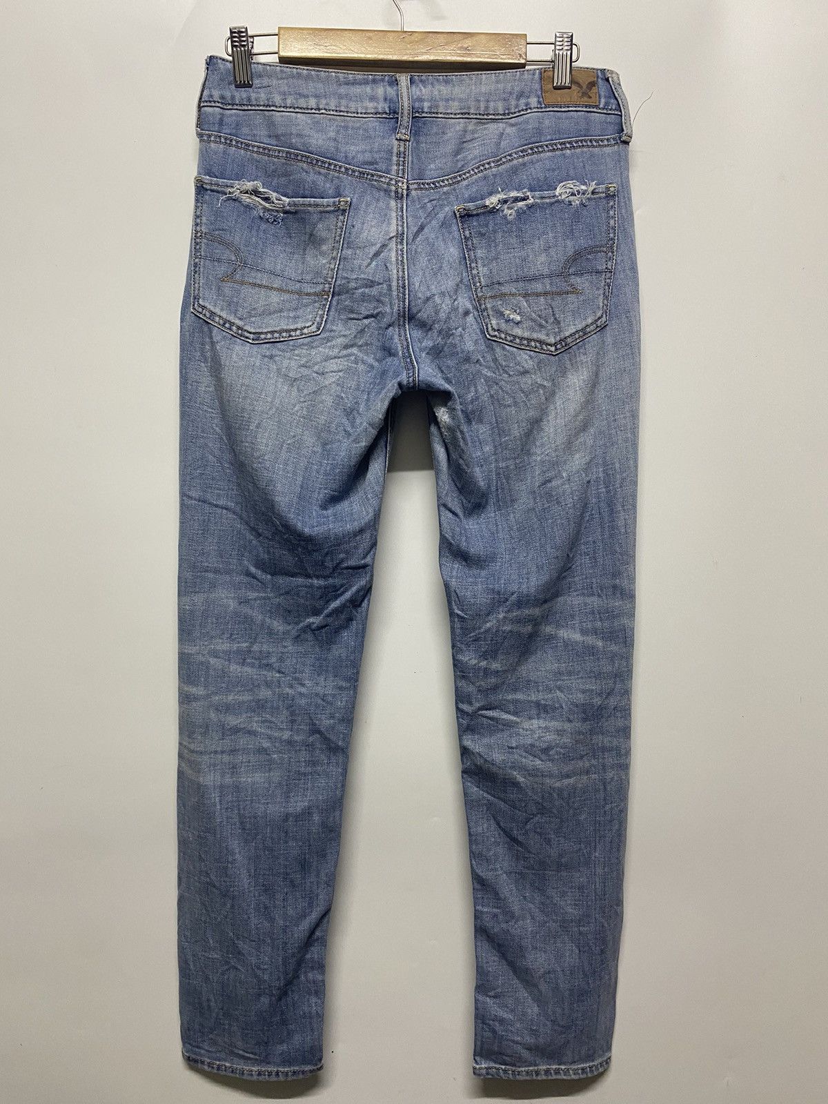 American Eagle Outfitters American Eagle Outfitters Jeans Distressed Blue Denim Pants Size 30" / US 8 / IT 44 - 2 Thumbnail