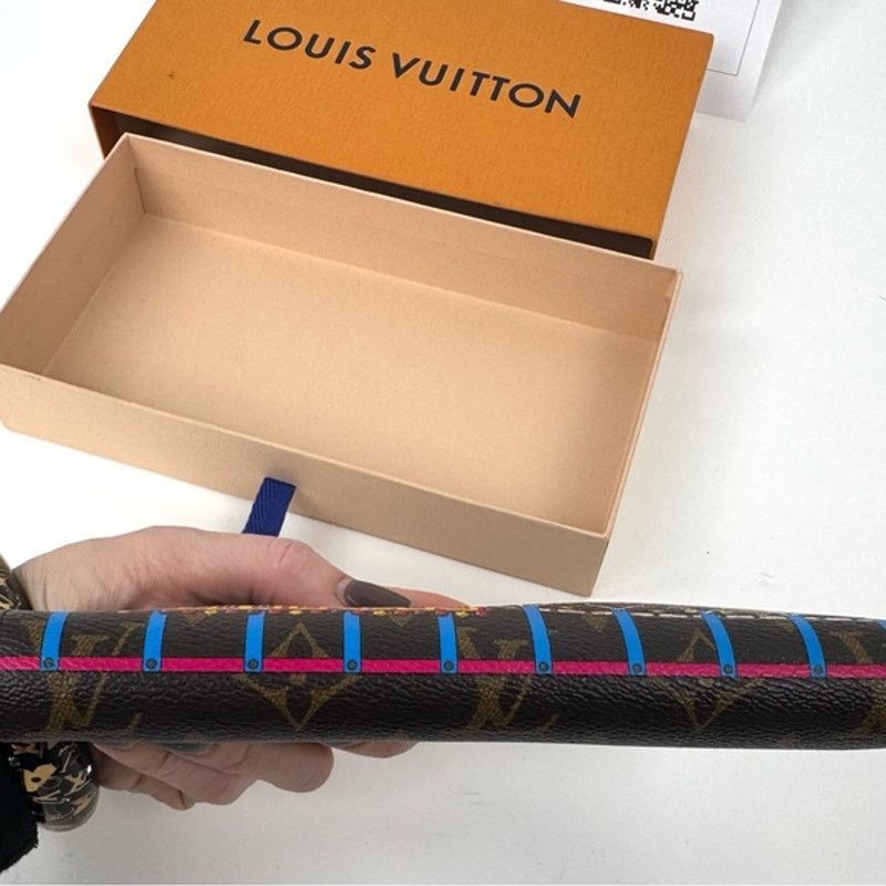 Louis Vuitton Louis Vuitton Vivienne Roller Coaster Long Zippy Wallet Size ONE SIZE - 8 Thumbnail