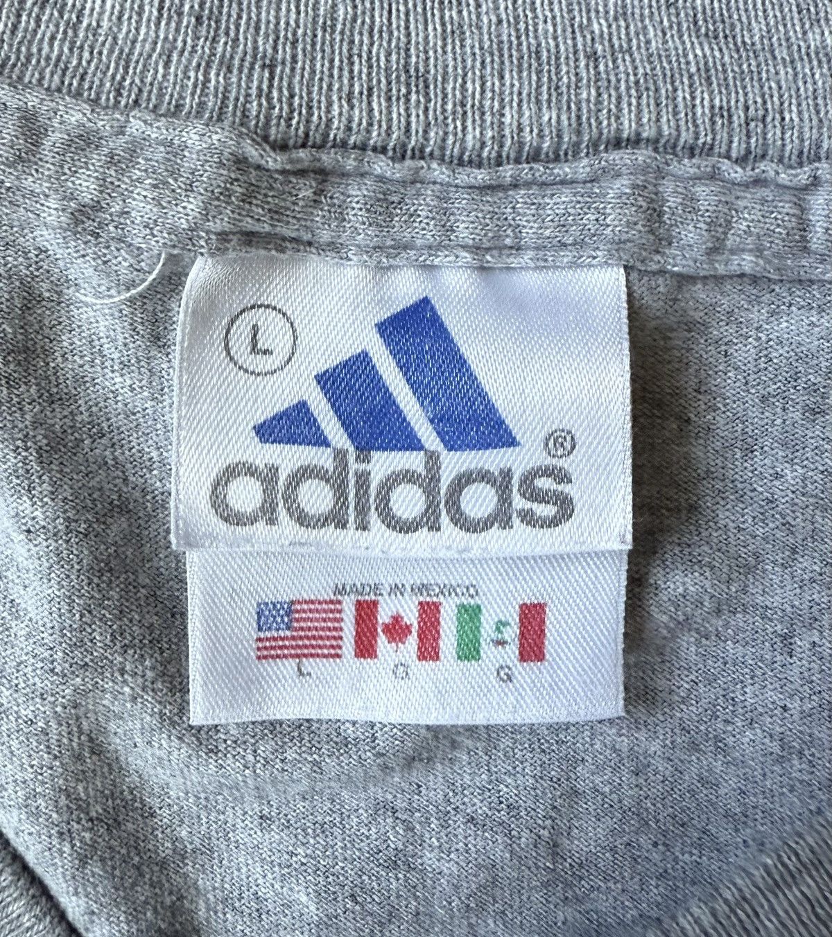 Adidas Vintage Y2K Adidas Soccer T-Shirt (L) Size US L / EU 52-54 / 3 - 5 Thumbnail