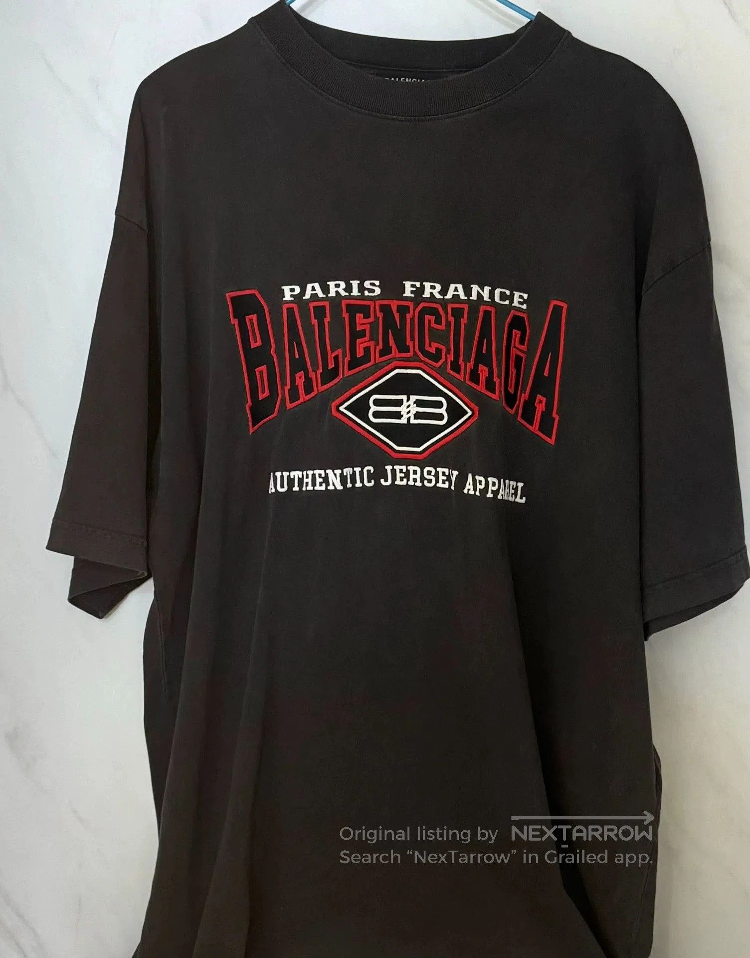 Balenciaga Balenciaga Black Bat Short Sleeve. Size US S / EU 44-46 / 1 - 1 Thumbnail