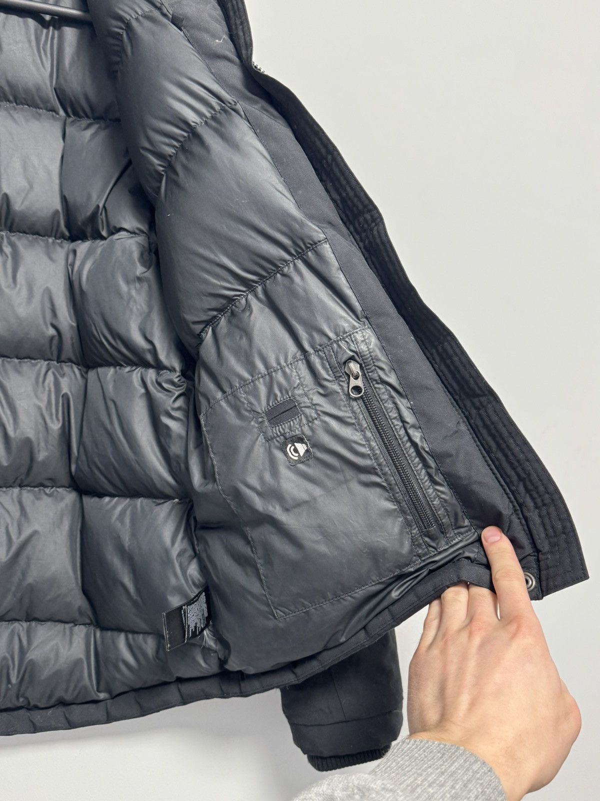 The North Face The North Face HyVent Womens Belted Down Jacket Size L / US 10 / IT 46 - 12 Thumbnail