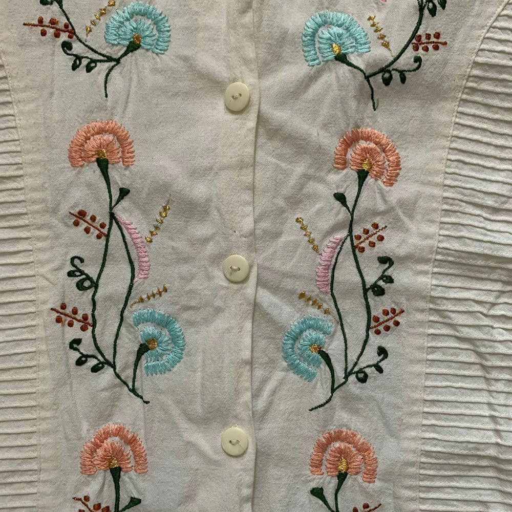 Designer Pre Owned White Hand Made Blouse L Size L / US 10 / IT 46 - 5 Thumbnail