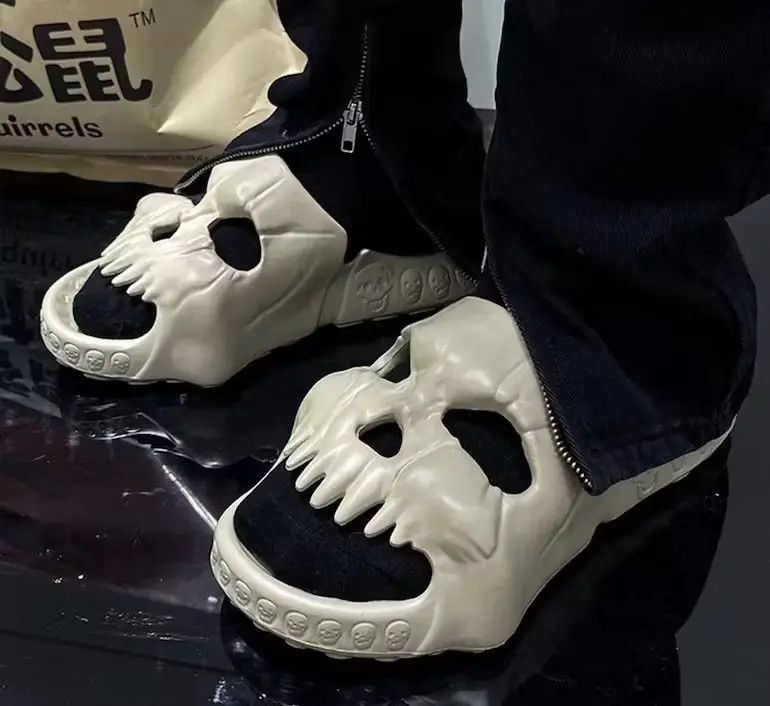 Designer × Japanese Brand Skull slippers 🩴A002 Size US 9.5 / EU 42-43 - 3 Thumbnail