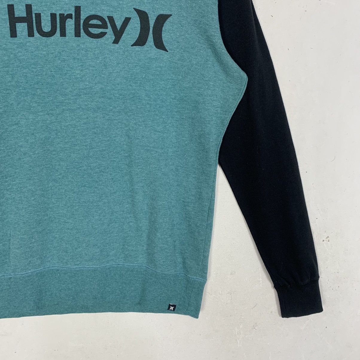 Hurley Hurley Apparel Surf Style JapaneseBrand Sweatshirt Size US S / EU 44-46 / 1 - 4 Thumbnail