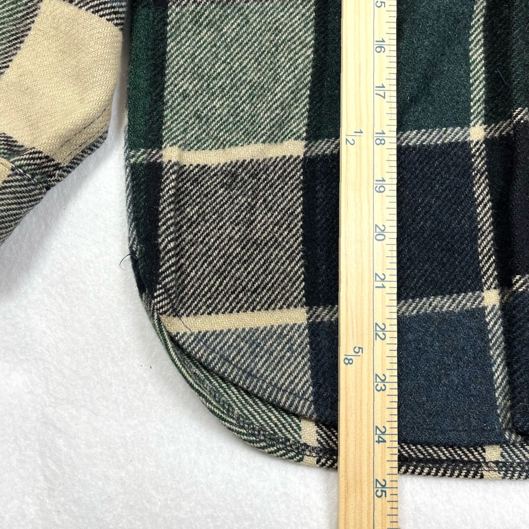 Vintage VINTAGE Fox Knapp Flannel Shacket Wool Plaid Small Size 18 Made USA Blue Green Shipped with USPS Ground Advantage Size US S / EU 44-46 / 1 - 4 Thumbnail