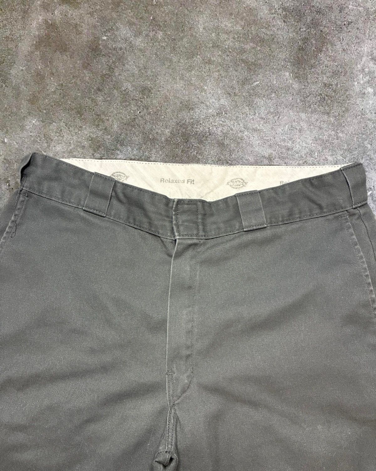 Dickies Vintage Grey Dickies Shorts Size 36 Relaxed Y2K Skater Size US 36 / EU 52 - 4 Thumbnail