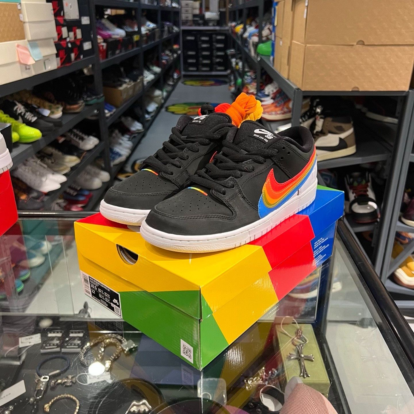 Nike Nike Multi Lowtop Sneakers 11 Men Size US 11 / EU 44 - 1 Thumbnail