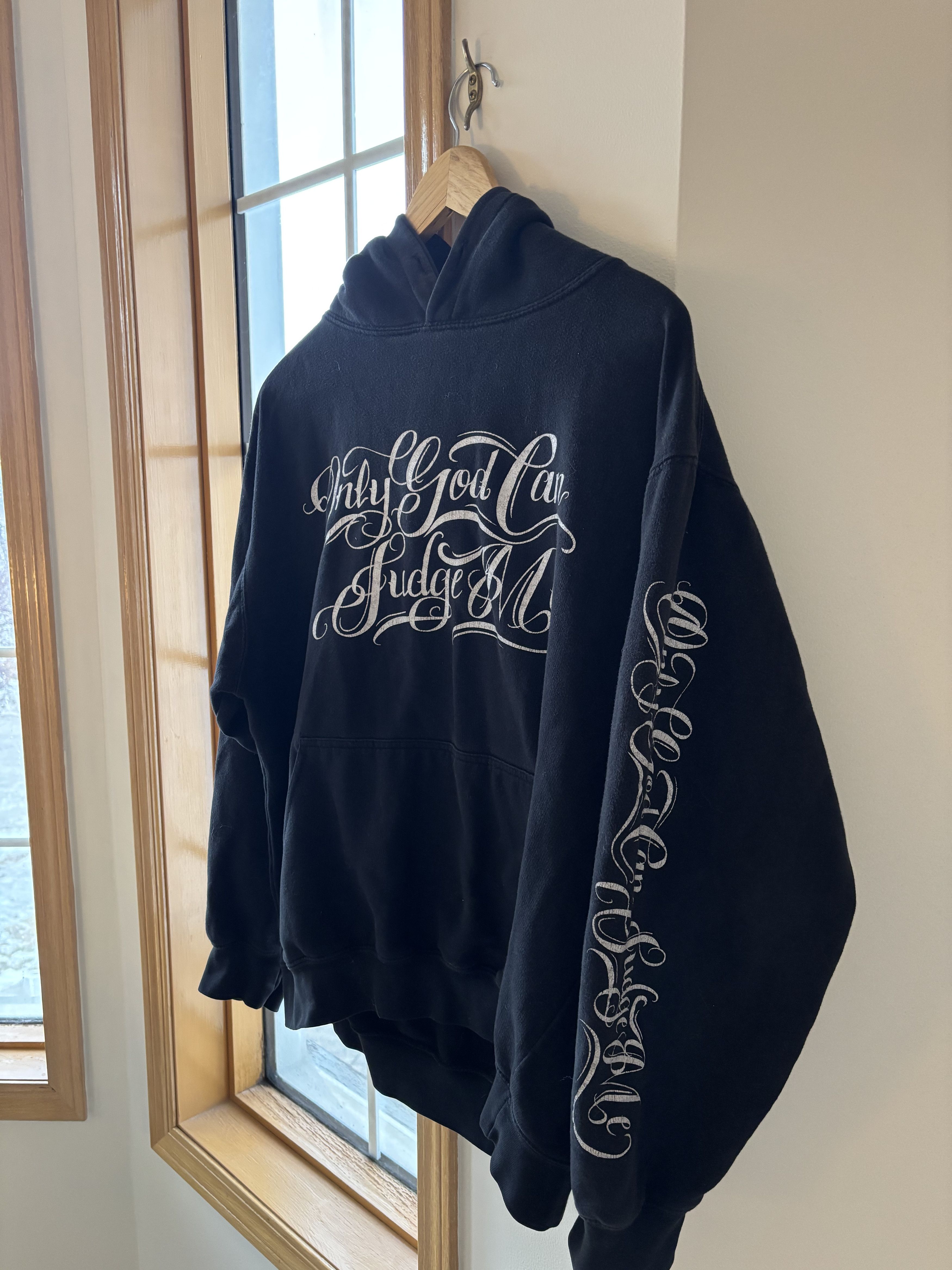 Vintage Vintage Tupac Hoodie ONLY GOD CAN JUDGE ME Size US M / EU 48-50 / 2 - 1 Thumbnail