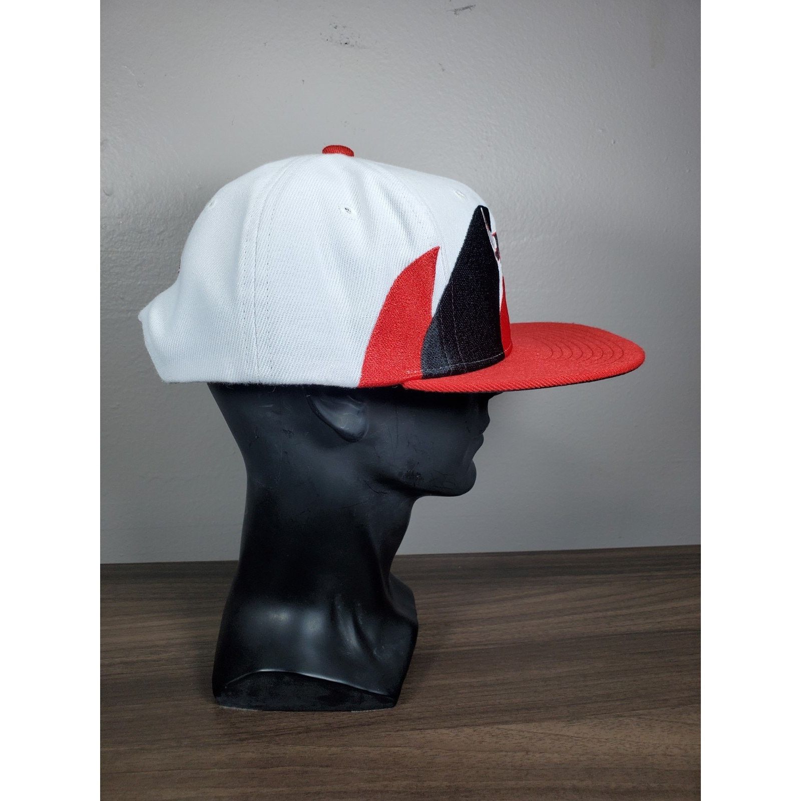 Mitchell & Ness × NBA Chicago Bulls Double Sharktooth Hat Snapback Cap Basketball Size ONE SIZE - 6 Thumbnail