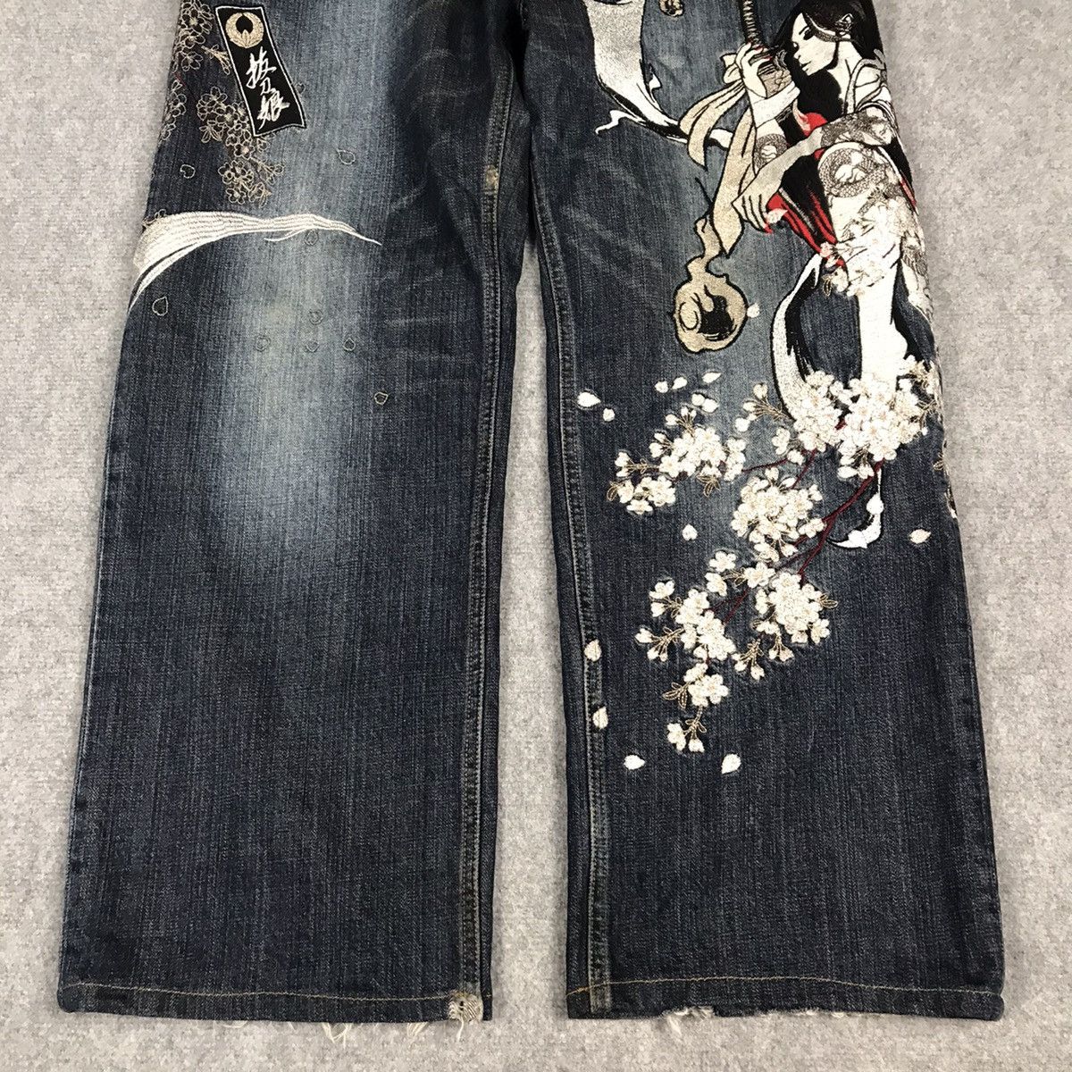 JAPANESE DENIM STYLE EMBROIDERY ART BAGGY PANTS