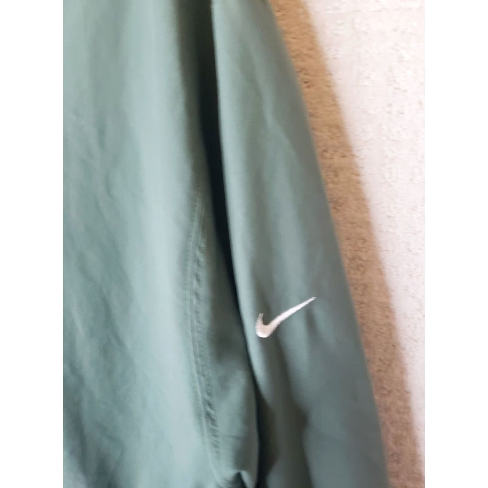 Nike Nike Golf Pullover Windbreaker Mens L Light Green Long Sleeve V-Neck Sweatshirt - Vintage Size US L / EU 52-54 / 3 - 4 Thumbnail