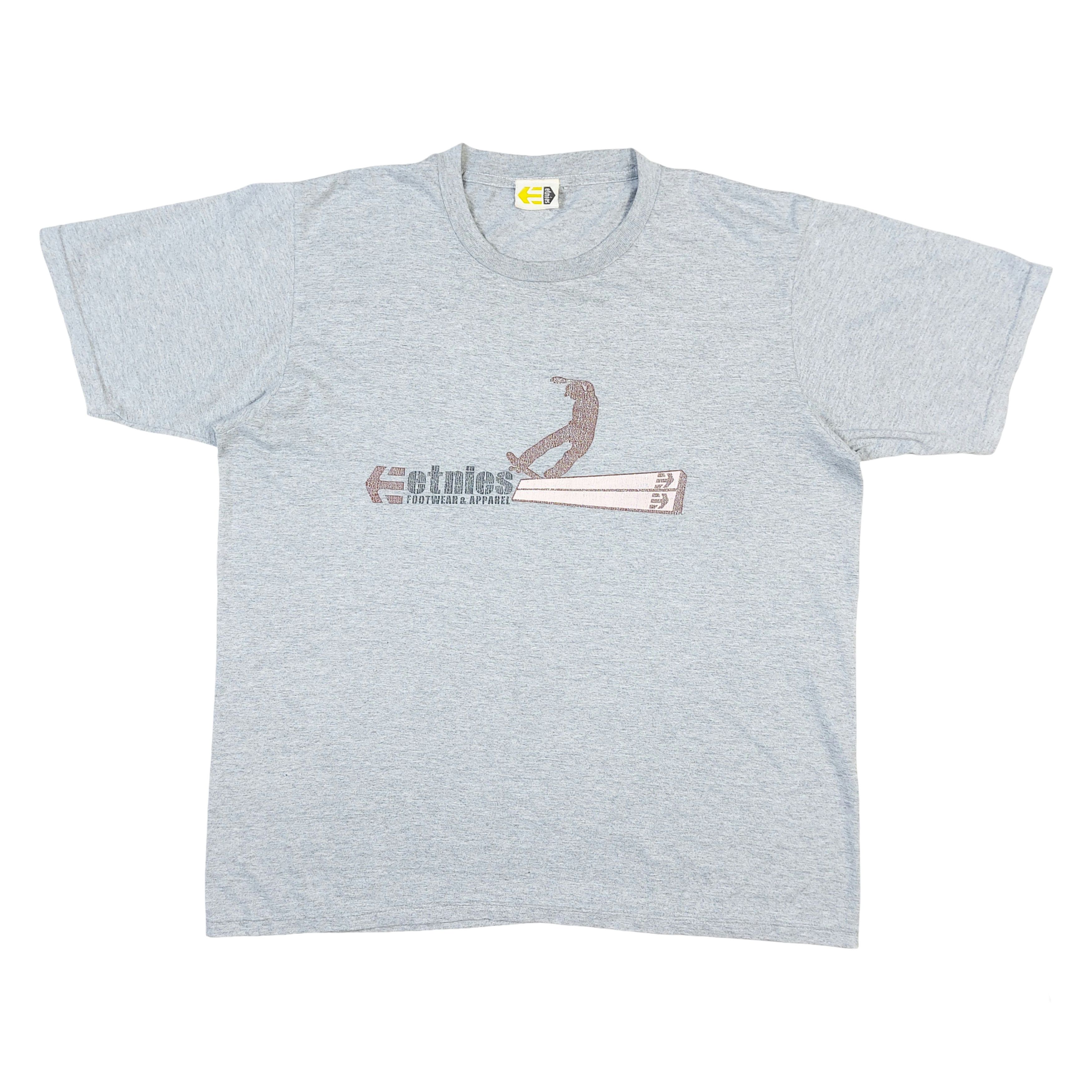 Etnies Vintage 90s Etnies Footwear & Apparel Skateboard USA TEE Size US L / EU 52-54 / 3 - 2 Thumbnail