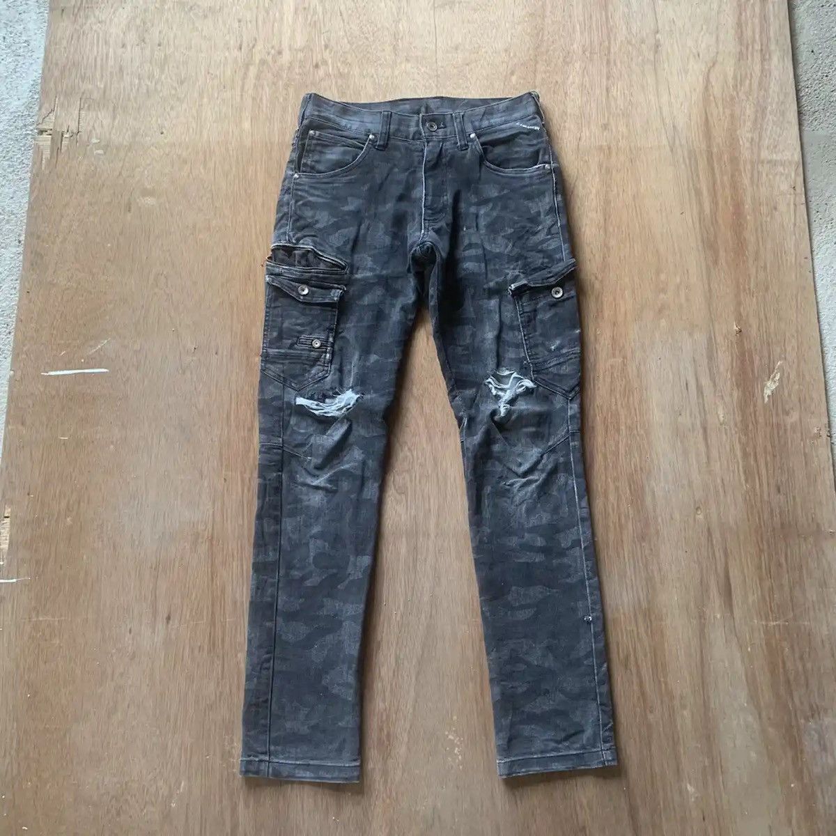 Japanese Brand CAMOUFLAGE 28x31 TROUSERS JAPANESE VINTAGE RIPPED CARGO PANT Size US 28 / EU 44 - 3 Thumbnail
