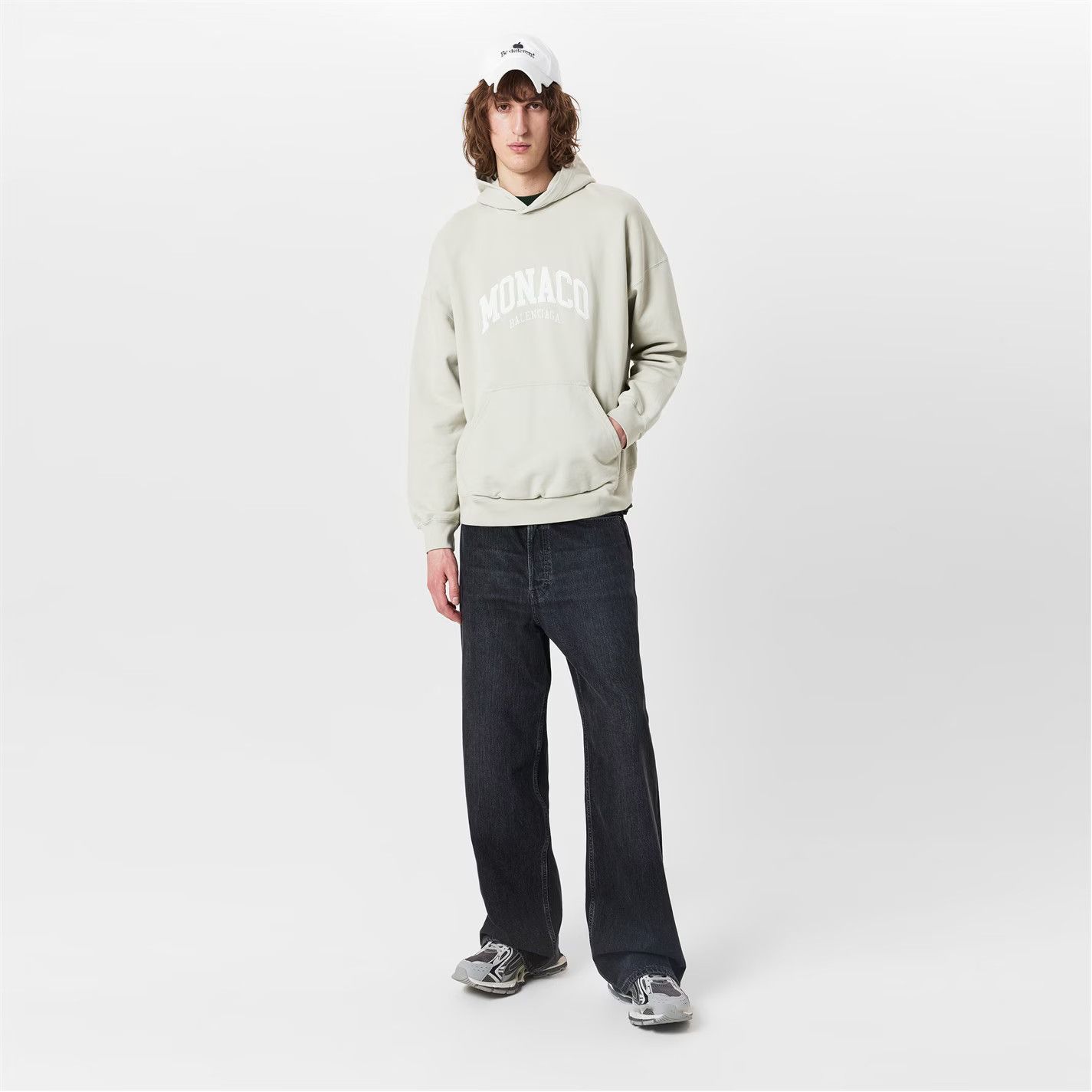 Balenciaga o1g2r1mq0226 Relaxed Fit Hoodie In White Size US XS / EU 42 / 0 - 6 Thumbnail