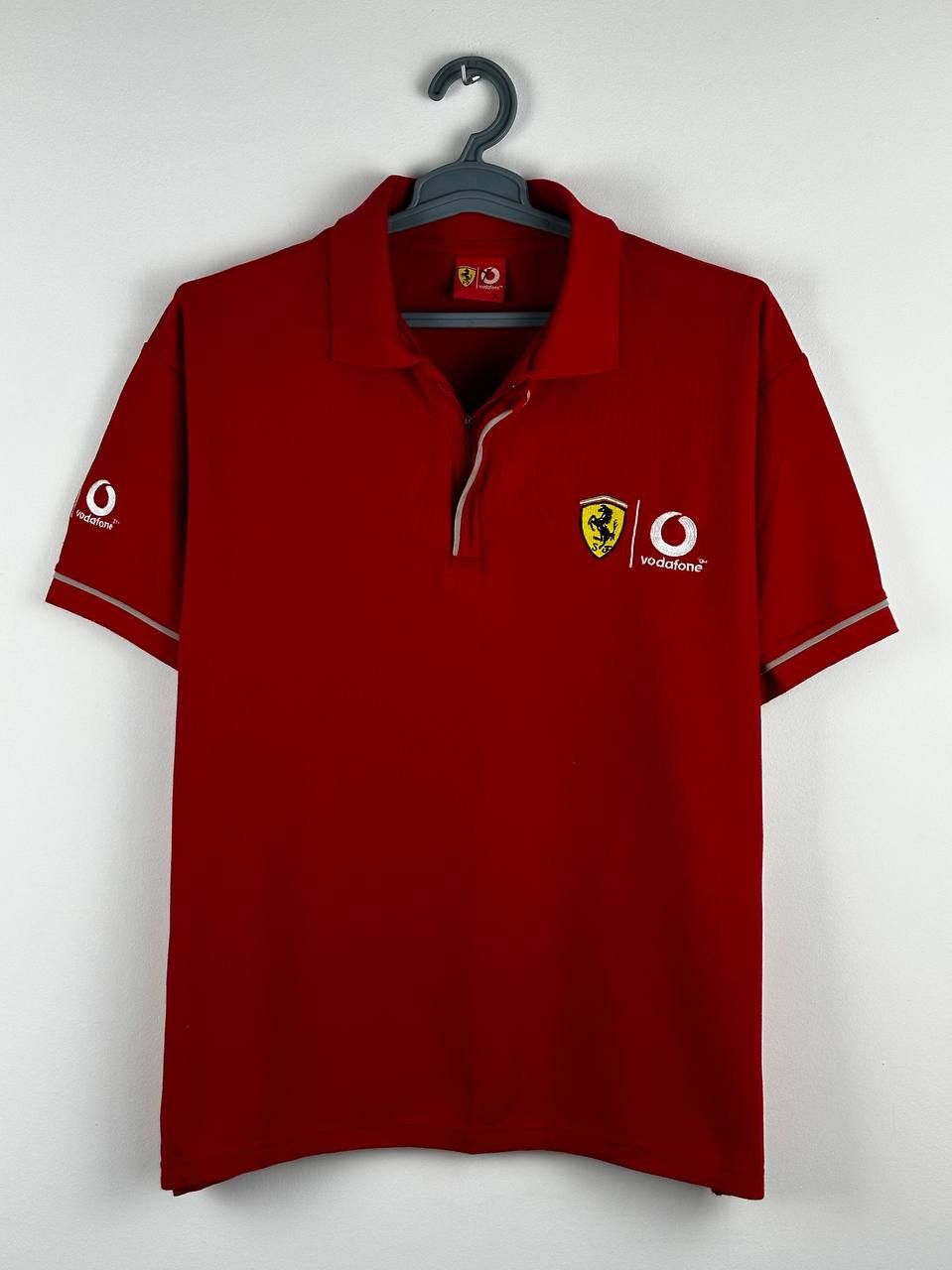 Ferrari × Formula 1 Vintage 90s Racing Ferrari Vodafone Zip Polo T Shirt Size US XL / EU 56 / 4 - 1 Thumbnail