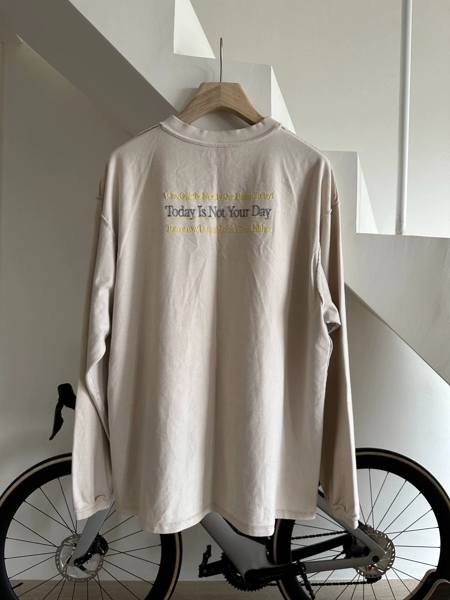 Vetements Vetements 2-Way Embroidered Slogan Washed TEE XS Size US XS / EU 42 / 0 - 3 Thumbnail