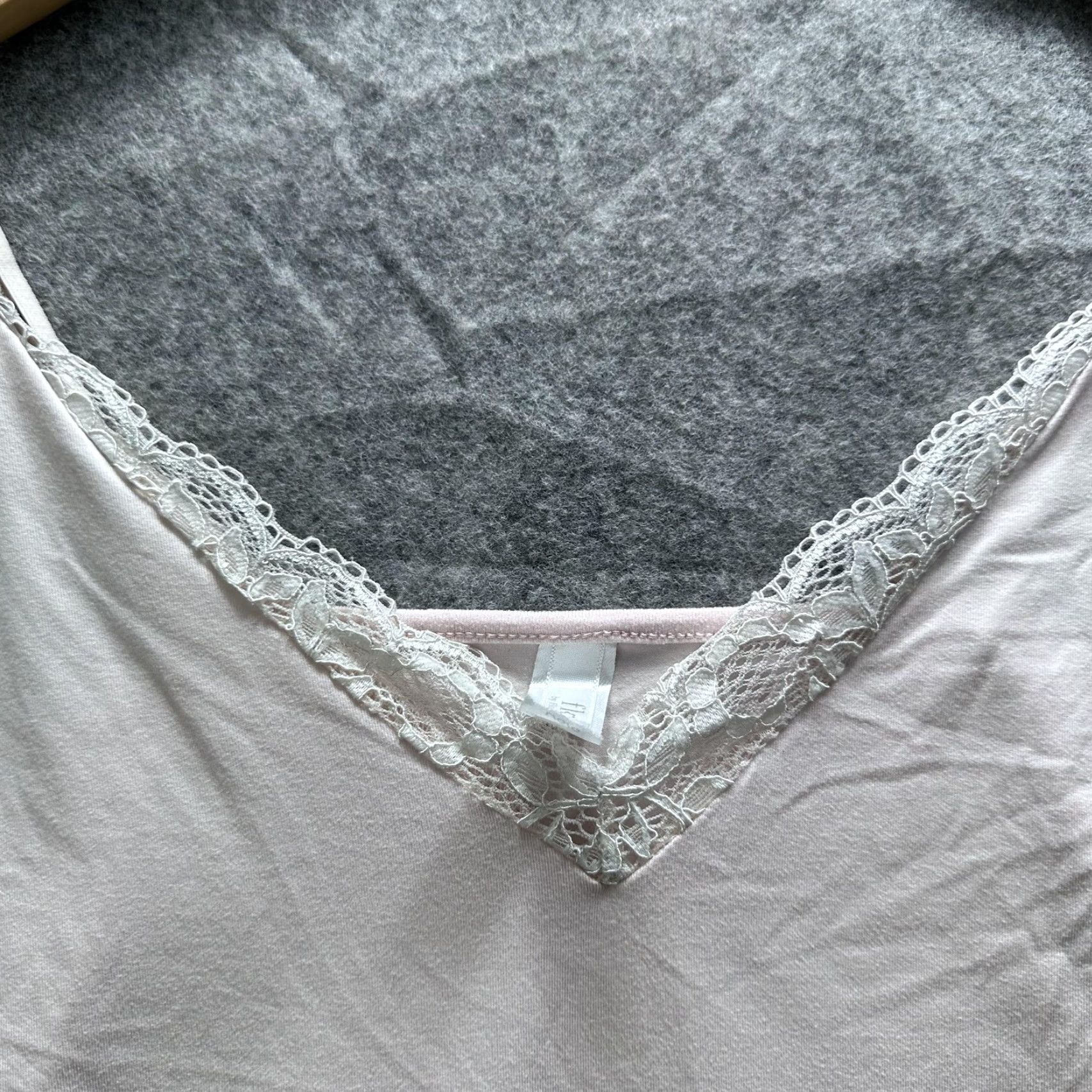 Vintage Flora by Flora Nikrooz Camisole Tank Top Womens Large Pink Lace Trim V Neck camisole tank top womens L Pink Lace Trim V-Neck Size L / US 10 / IT 46 - 2 Thumbnail