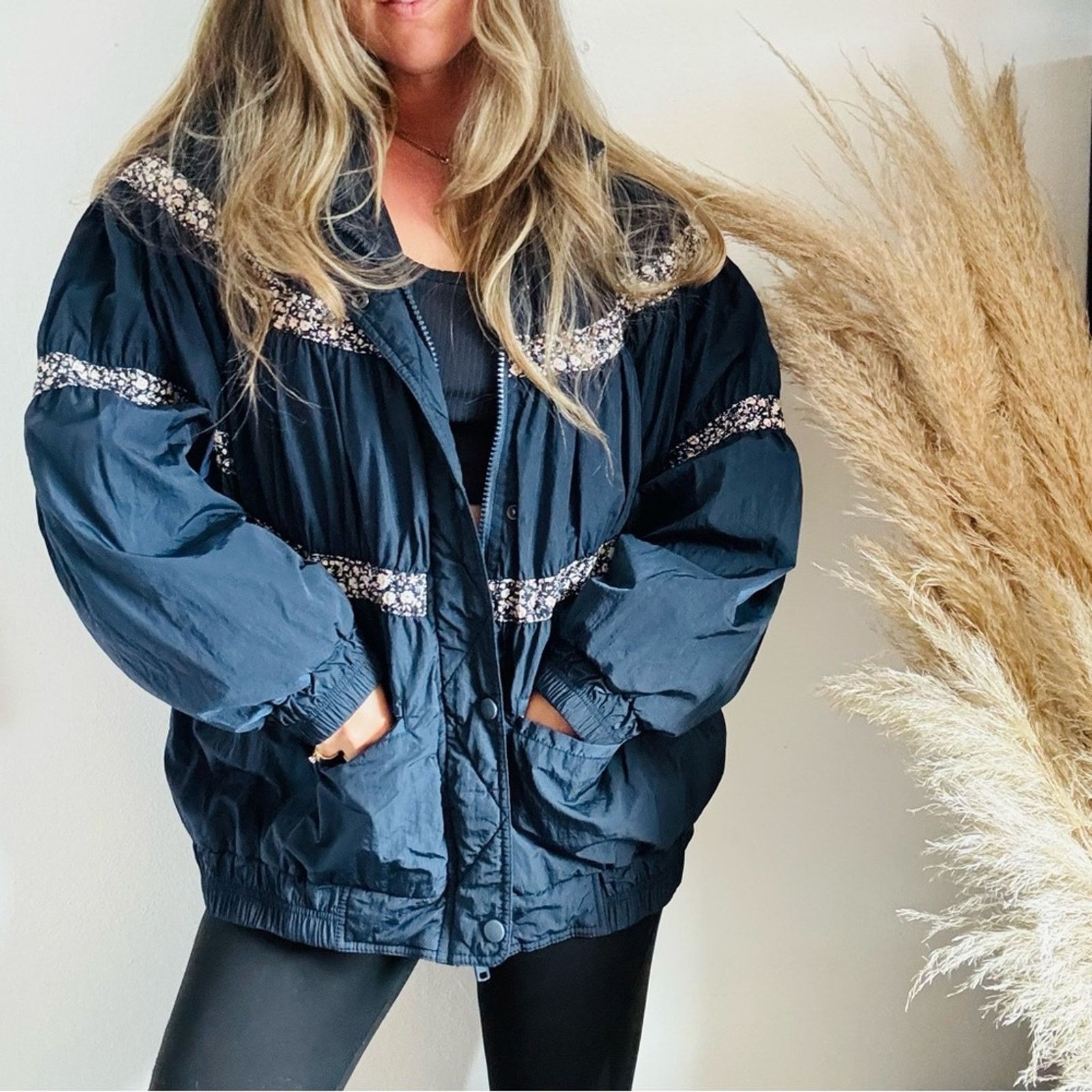 Free People FREE PEOPLE Navy White Floral Stripe $239 Puff Jacket Coat Size XL / US 12-14 / IT 48-50 - 12 Thumbnail