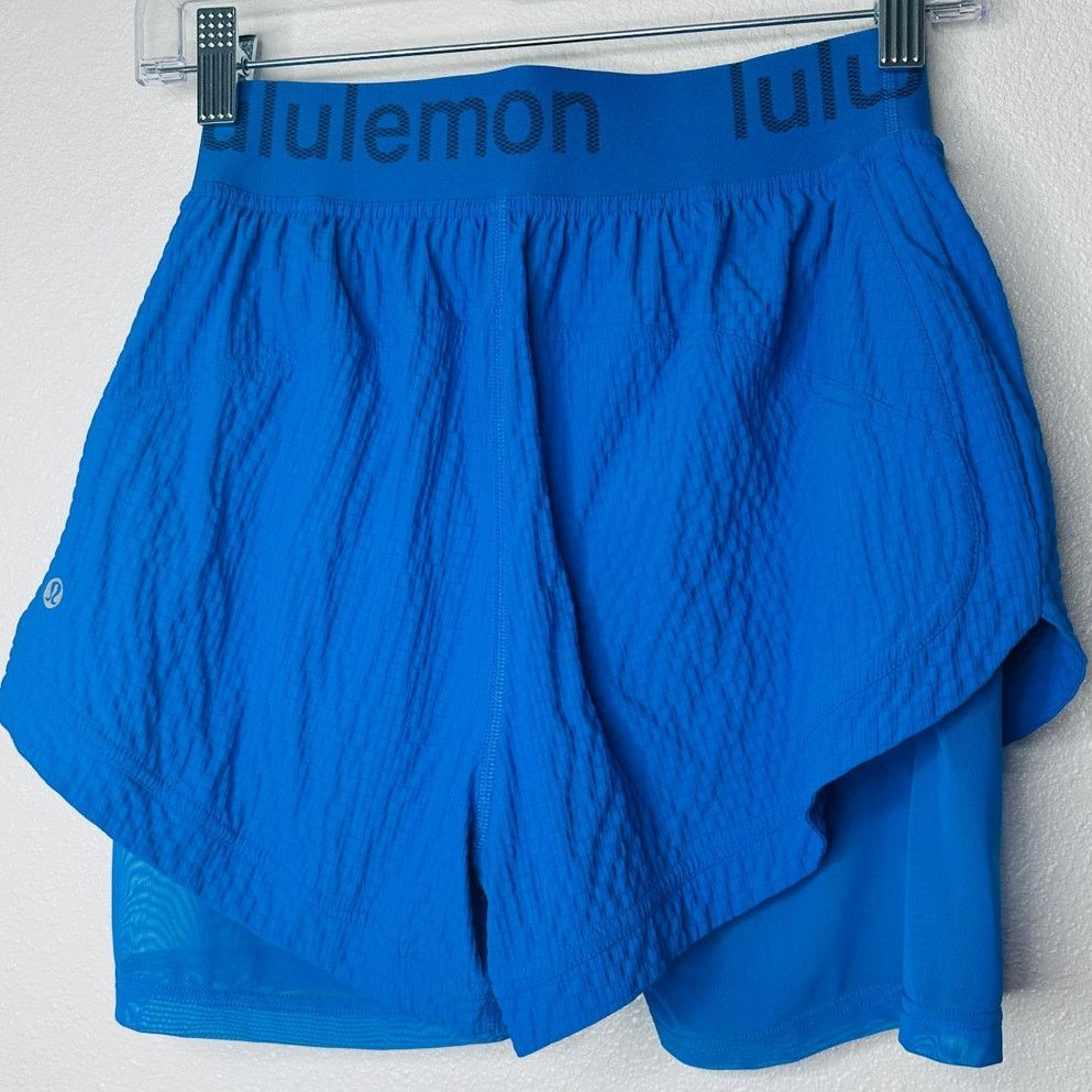 Lululemon Lululemon Blue Crinkle High Rise Short Size 4 Women's Lined Size 27" / US 4 / IT 40 - 7 Thumbnail