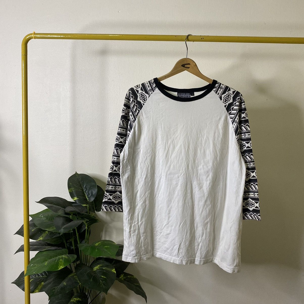 Native OctopusArmy Navajo Native Sleeves LS T Shirt Size US L / EU 52-54 / 3 - 1 Thumbnail