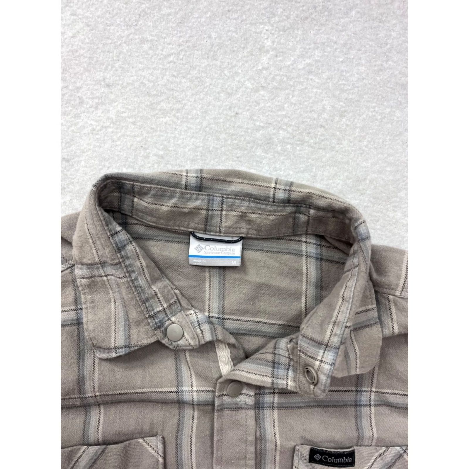 Vintage Columbia Shirt Plaid Button-Up Long Sleeve Gray Tan M Unisex Adults Cotton Like New Size US M / EU 48-50 / 2 - 3 Thumbnail