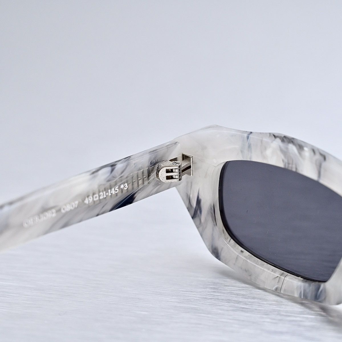 Off-White OFF WHITE VENEZIA SUNGLASSES Size ONE SIZE - 7 Thumbnail