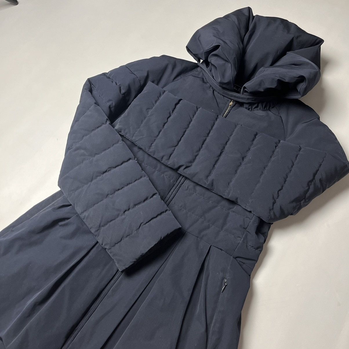 Salvatore Ferragamo Salvatore Ferragamo Down Jacket Size XS / US 0-2 / IT 36-38 - 4 Thumbnail