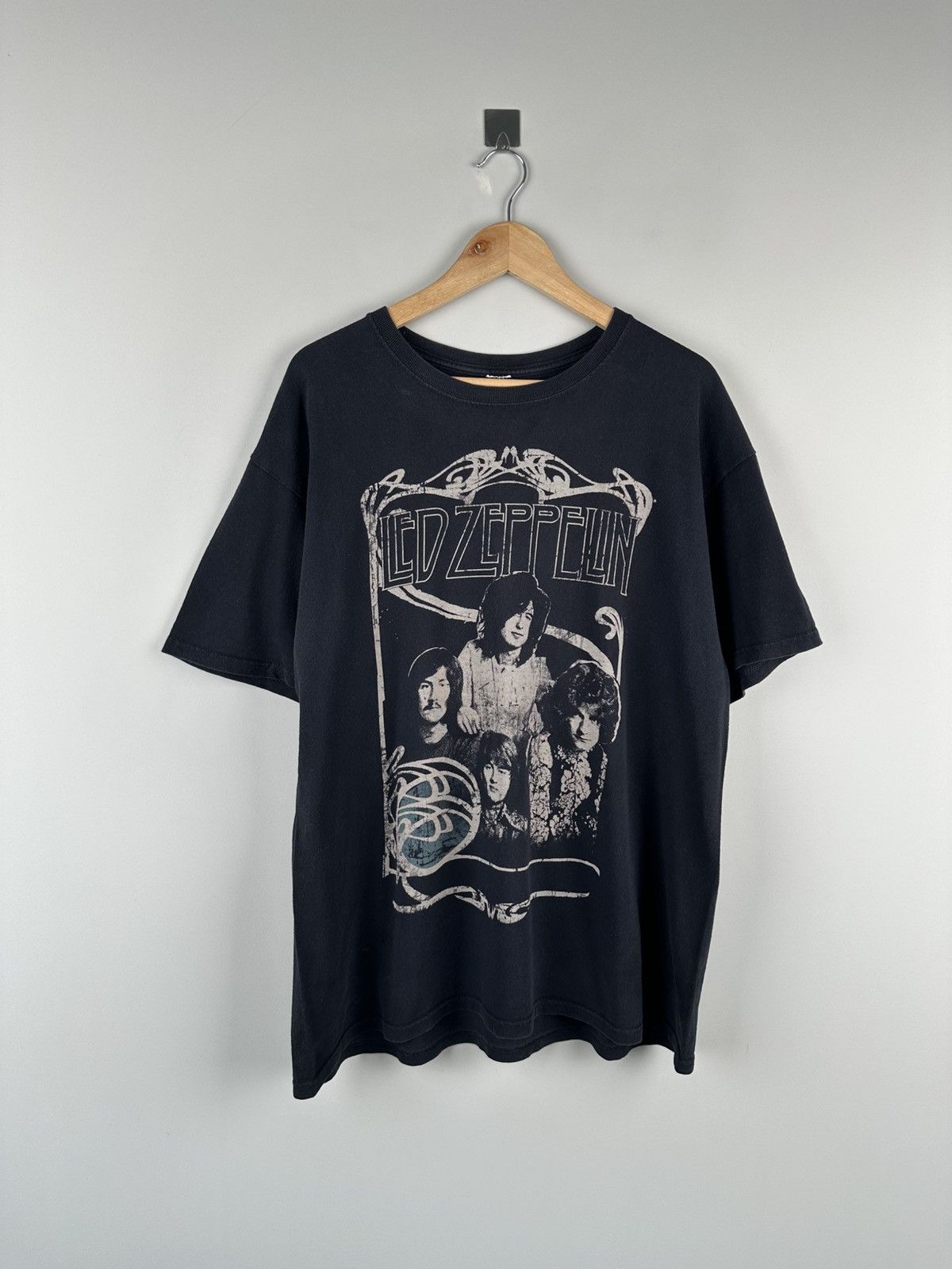 Band Tees 90s Vintage Ed Zeppelin Print Logo Tee Size US L / EU 52-54 / 3 - 1 Thumbnail