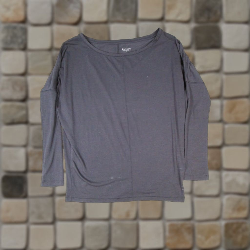Athleta Athleta Shirt Womens XS Gray Pullover Activewear Breathable Lightweight Arm: Long Sleeve Round Neck Athletic Fit Gym & Training Womens XS Gray Size XS / US 0-2 / IT 36-38 - 1 Thumbnail