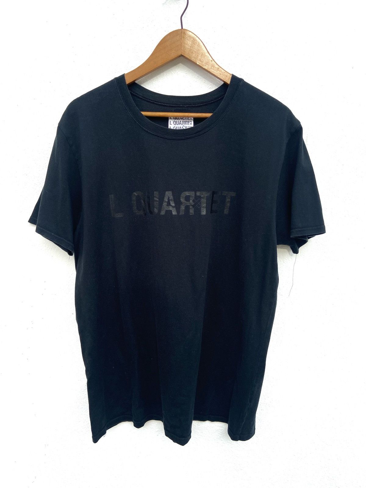 Japanese Brand L.Quartet t shirt spell out Size US L / EU 52-54 / 3 - 1 Thumbnail