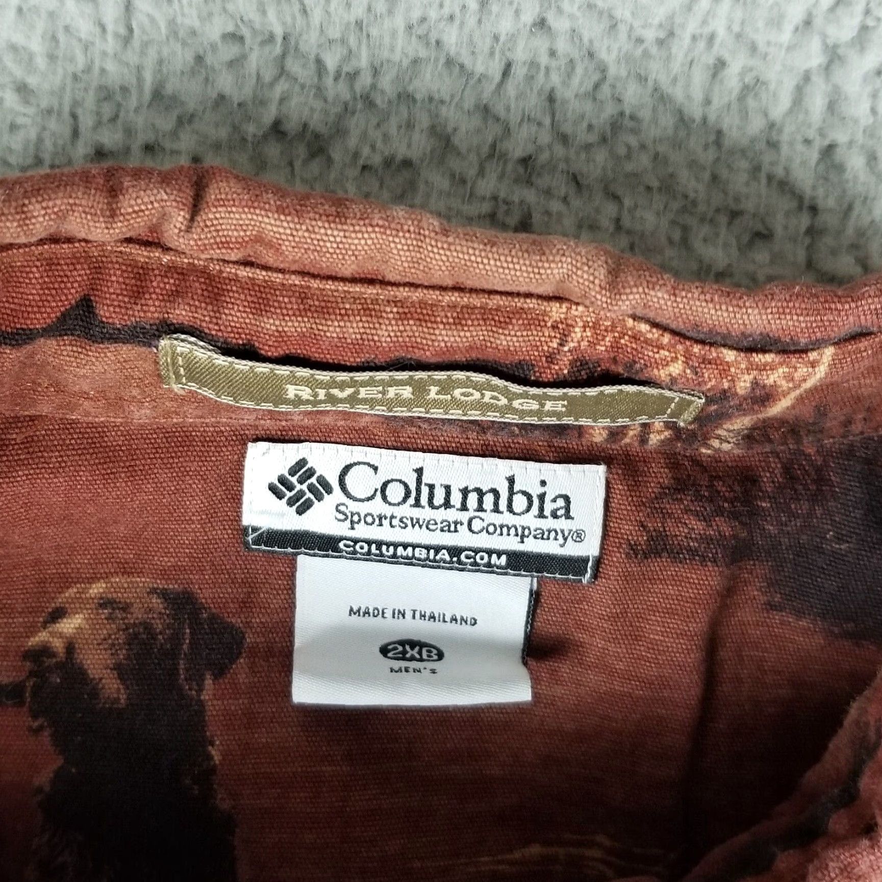 Vintage Columbia River Lodge AOP Button Shirt Dog Print Brown Mens 2XB Big Flannel Shirt 2XB Mens Size US XXL / EU 58 / 5 - 2 Thumbnail